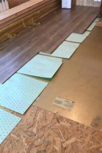 Отопление дома из СИП панелей электрическими теплыми полами Хотпанел