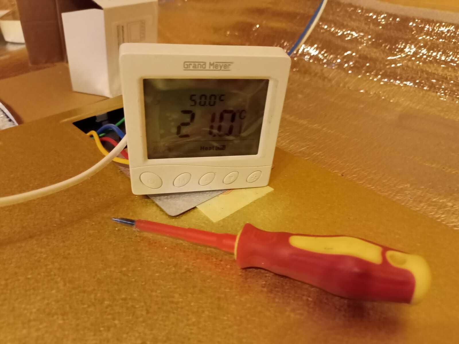 Отопление в комнате отдыха в бане. Электрические панели Хотпанел