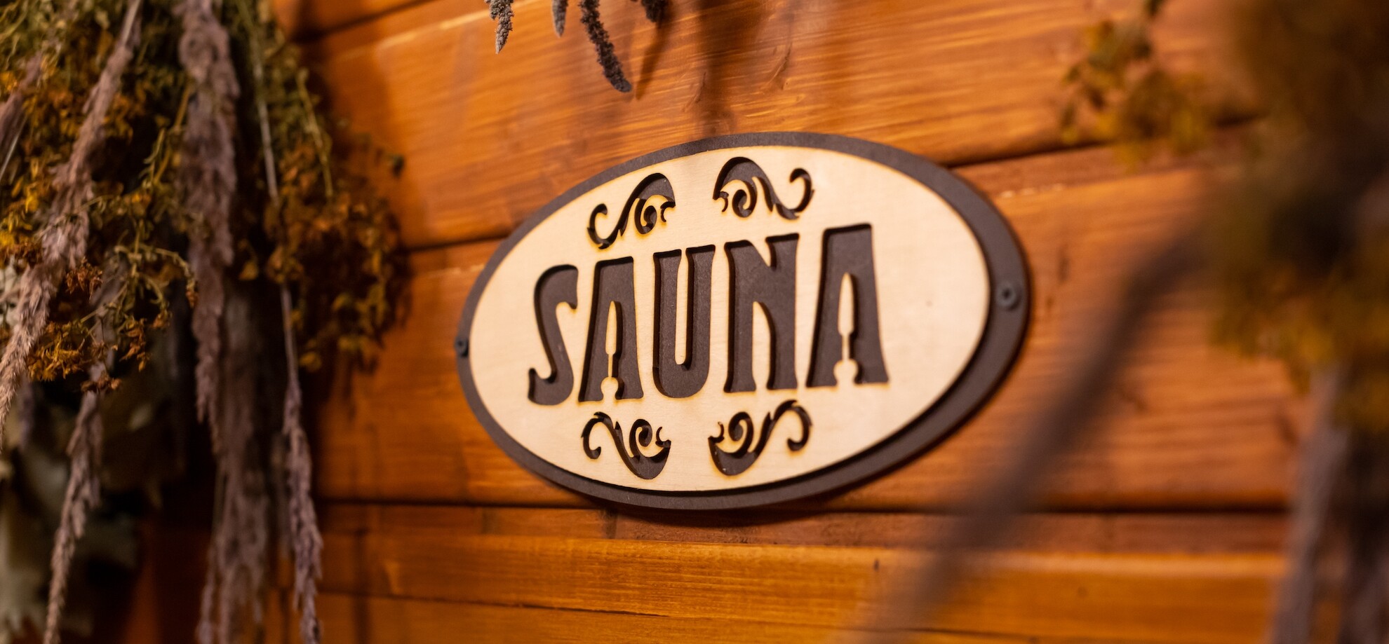 Почему деревянную баню обычно нельзя использовать сразу?