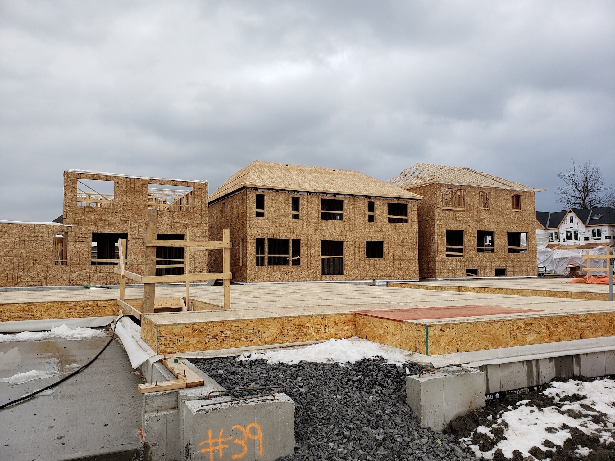 Как выбрать фундамент для каркасного дома?