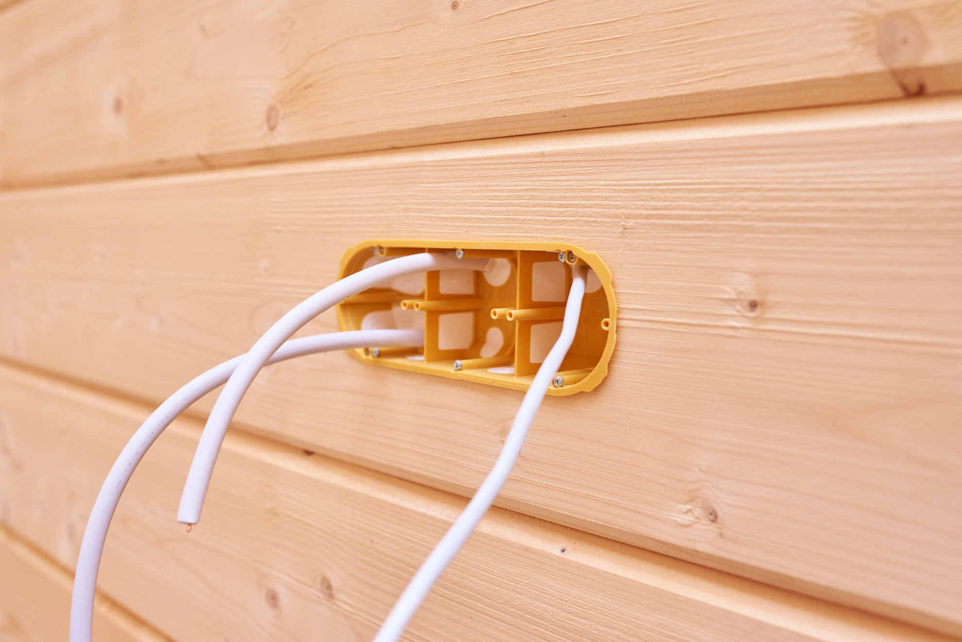 Электропроводка в каркасном доме