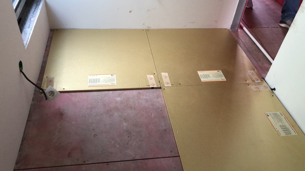 Отопление хаусбота, дома на воде.