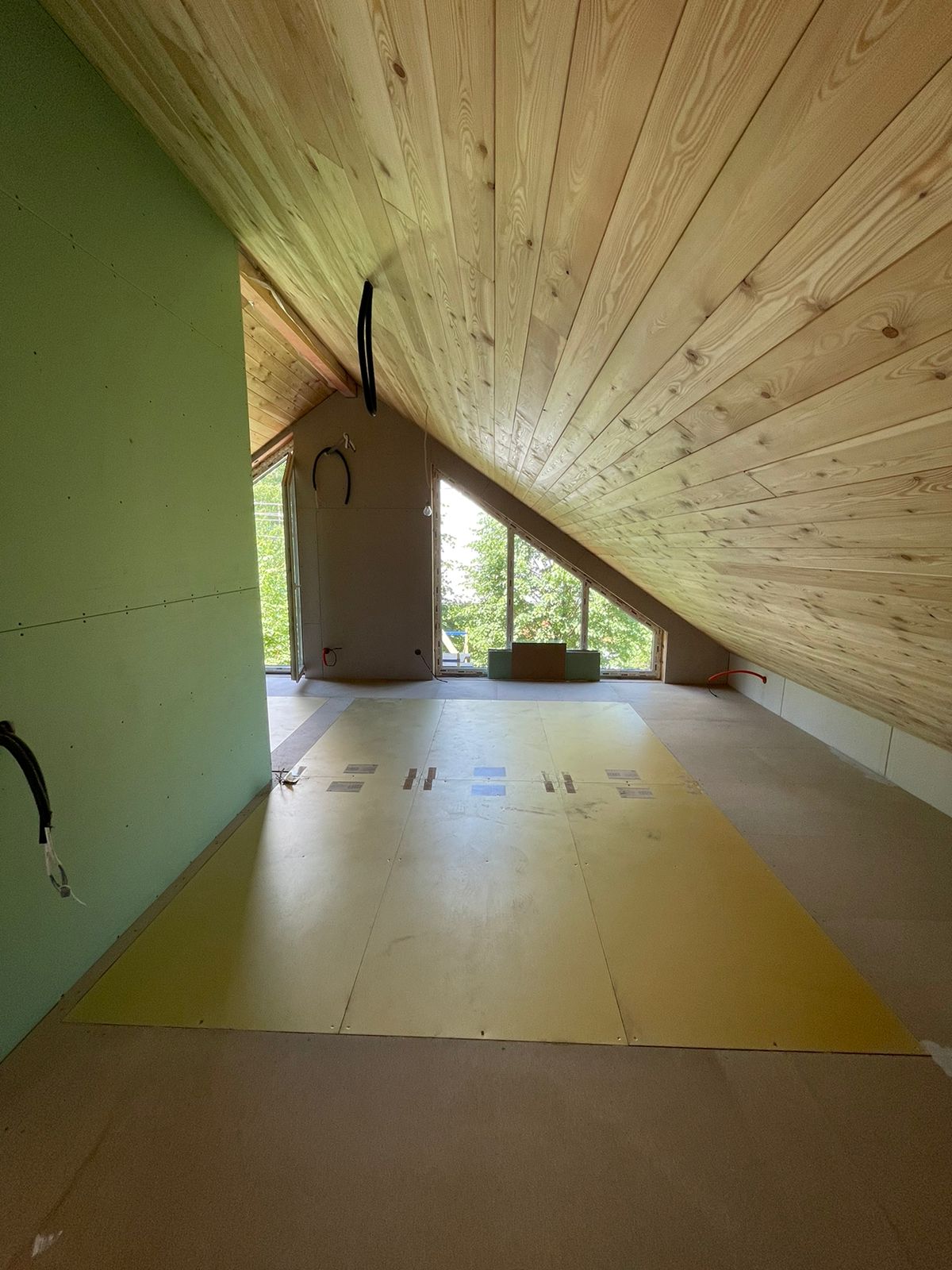 Отопление двухэтажного каркасного дома электрическими панелями Хотпанел