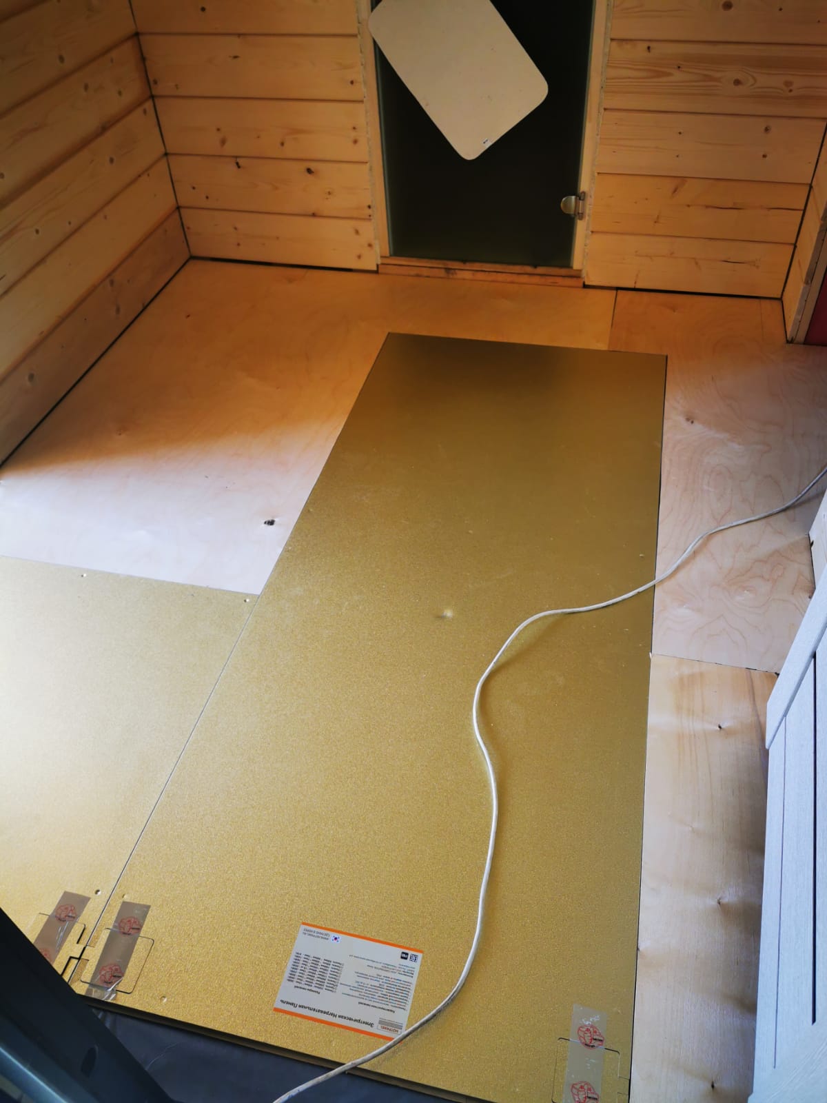 Отопление санузла в доме из бруса.