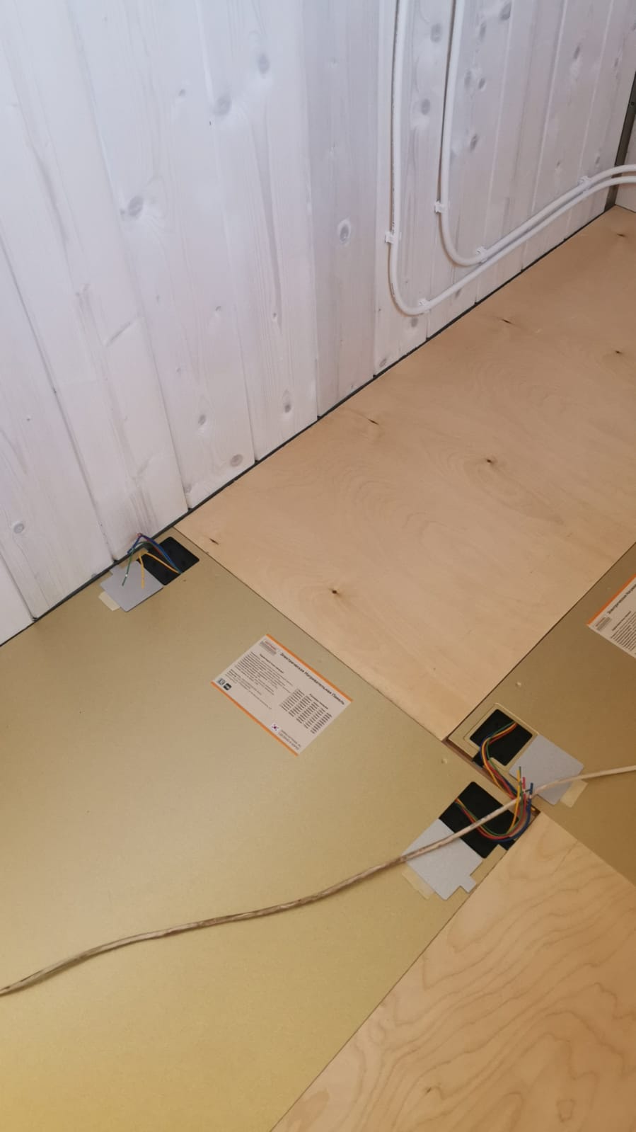 Отопление санузла в доме из бруса.