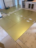 Отопление деревянного коттеджа теплым полом Хотпанел