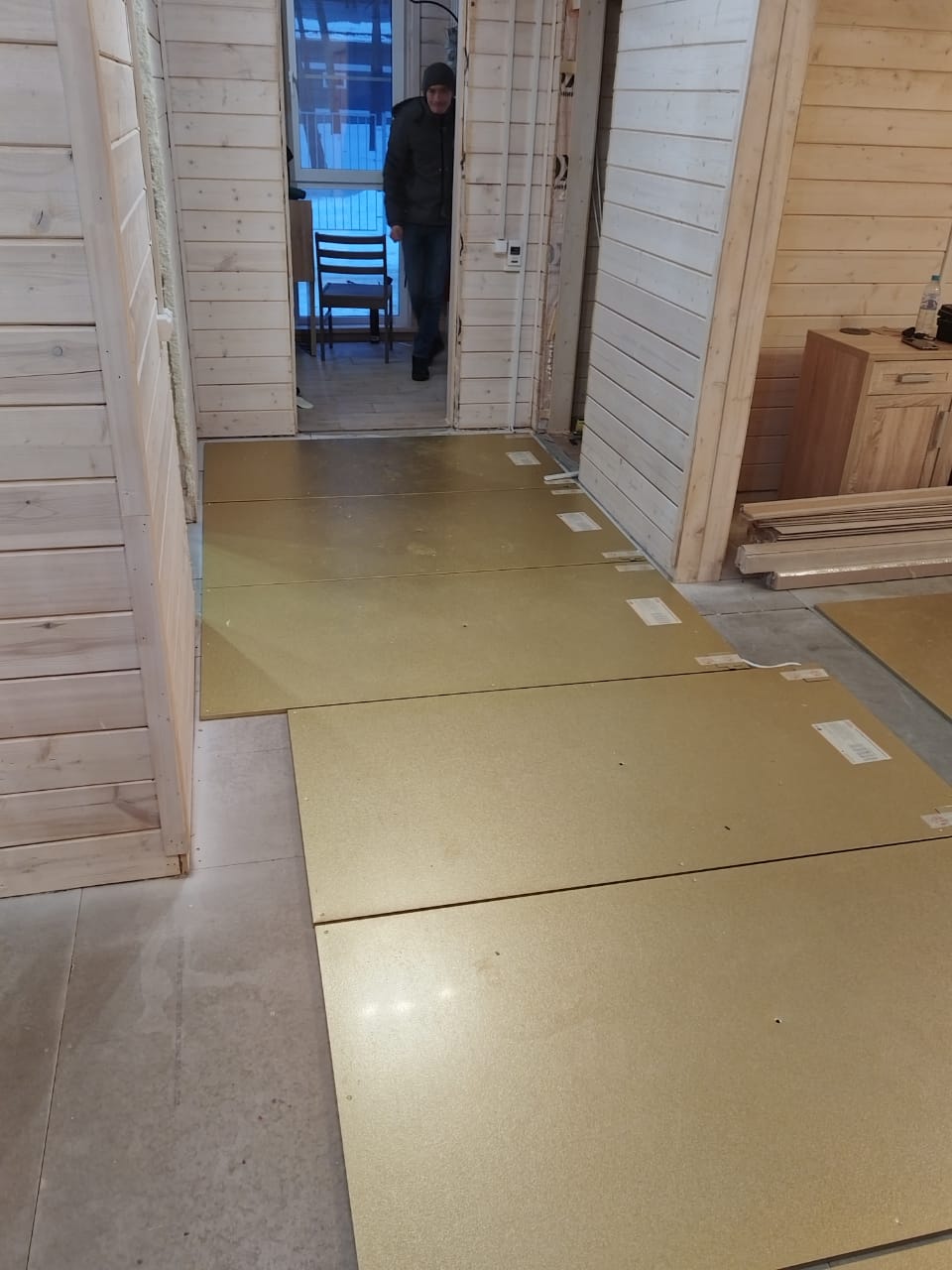 Отопление деревянного коттеджа теплым полом Хотпанел