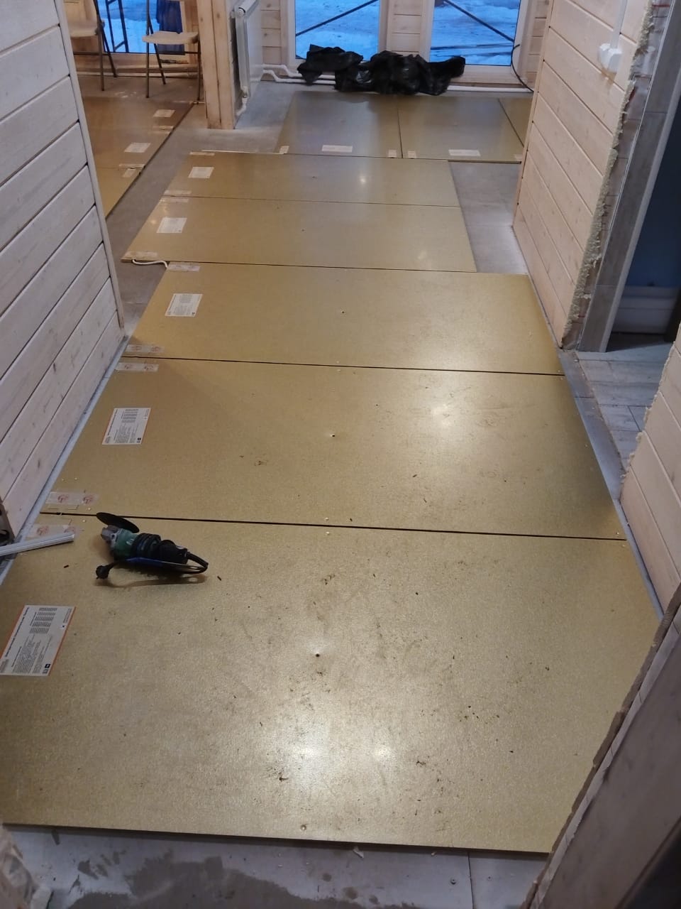 Отопление деревянного коттеджа теплым полом Хотпанел